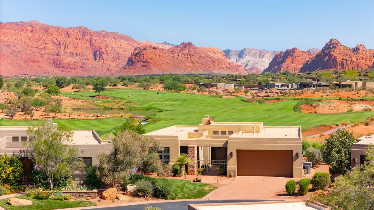 2255 N Tuweap Dr #9, Saint George, UT 84770 - #1