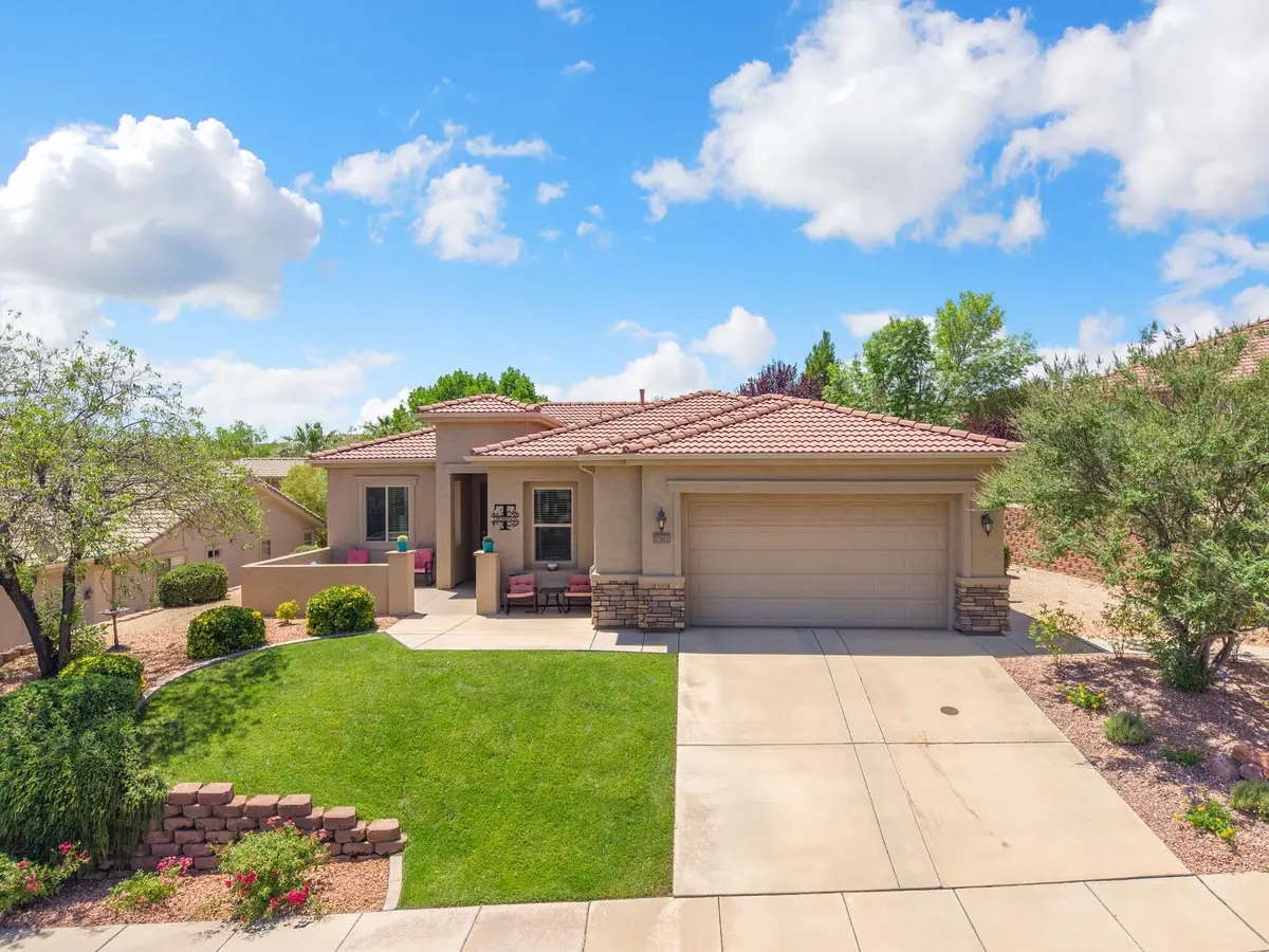 2581 W Desert Springs Rd, Saint George, UT 84770 - #1