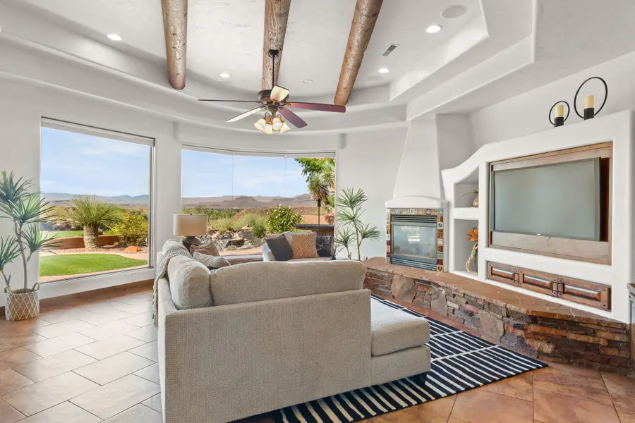 3052 N Snow Canyon Parkway #6, Saint George, UT 84770 - #3