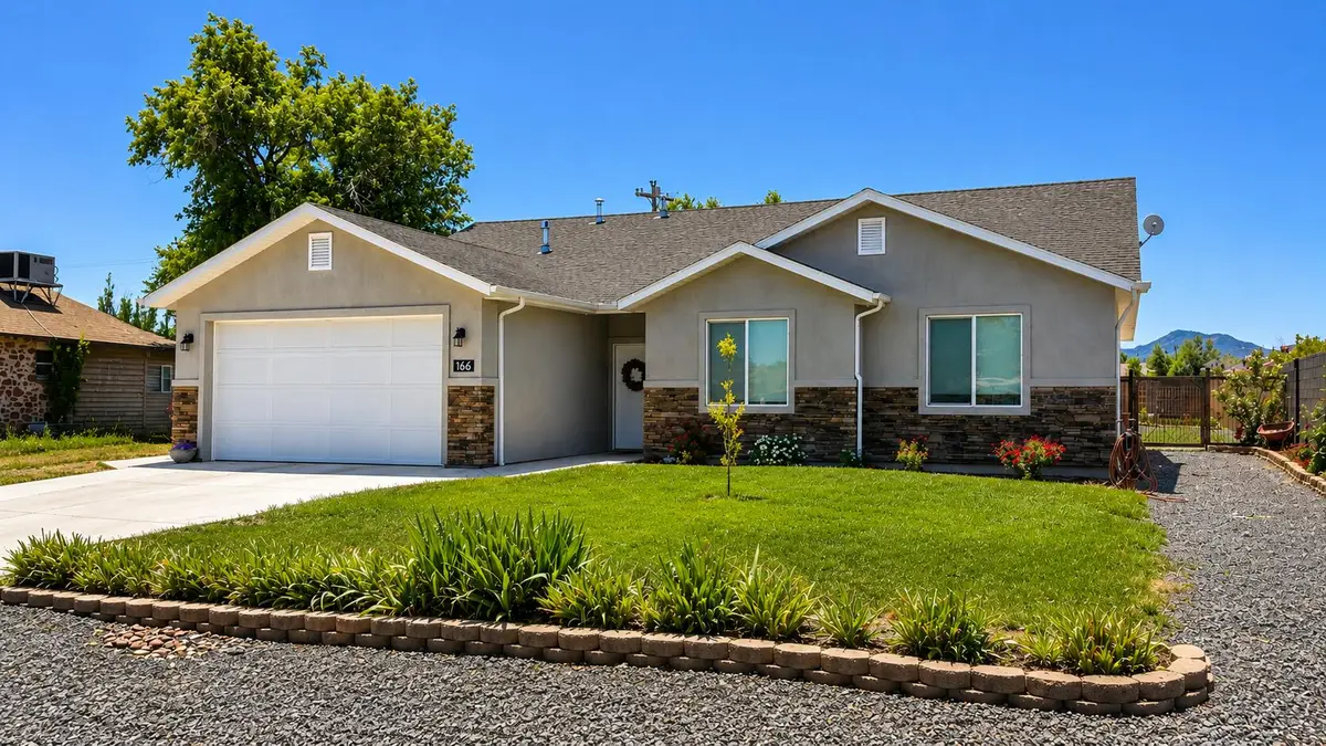 166 E 300, Enterprise, UT 84725 - #1