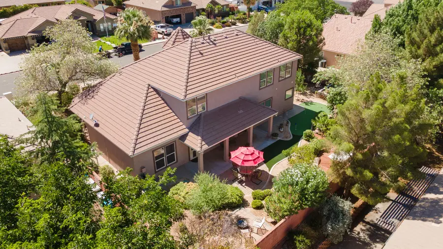 2216 N Jacob Dr, Santa Clara, UT 84765 - #3