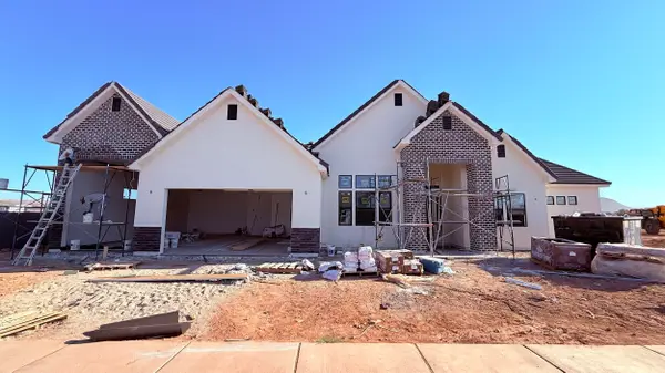 442 W Rosina Cir, Washington, UT 84780