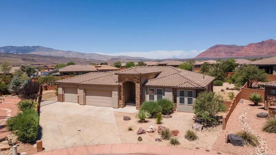 143 N Cortez Trail, Ivins, UT 84738 - #3