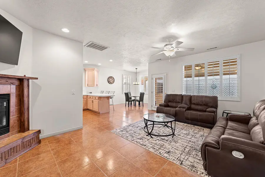 1360 E Telegraph St #153, Washington, UT 84780 - #3