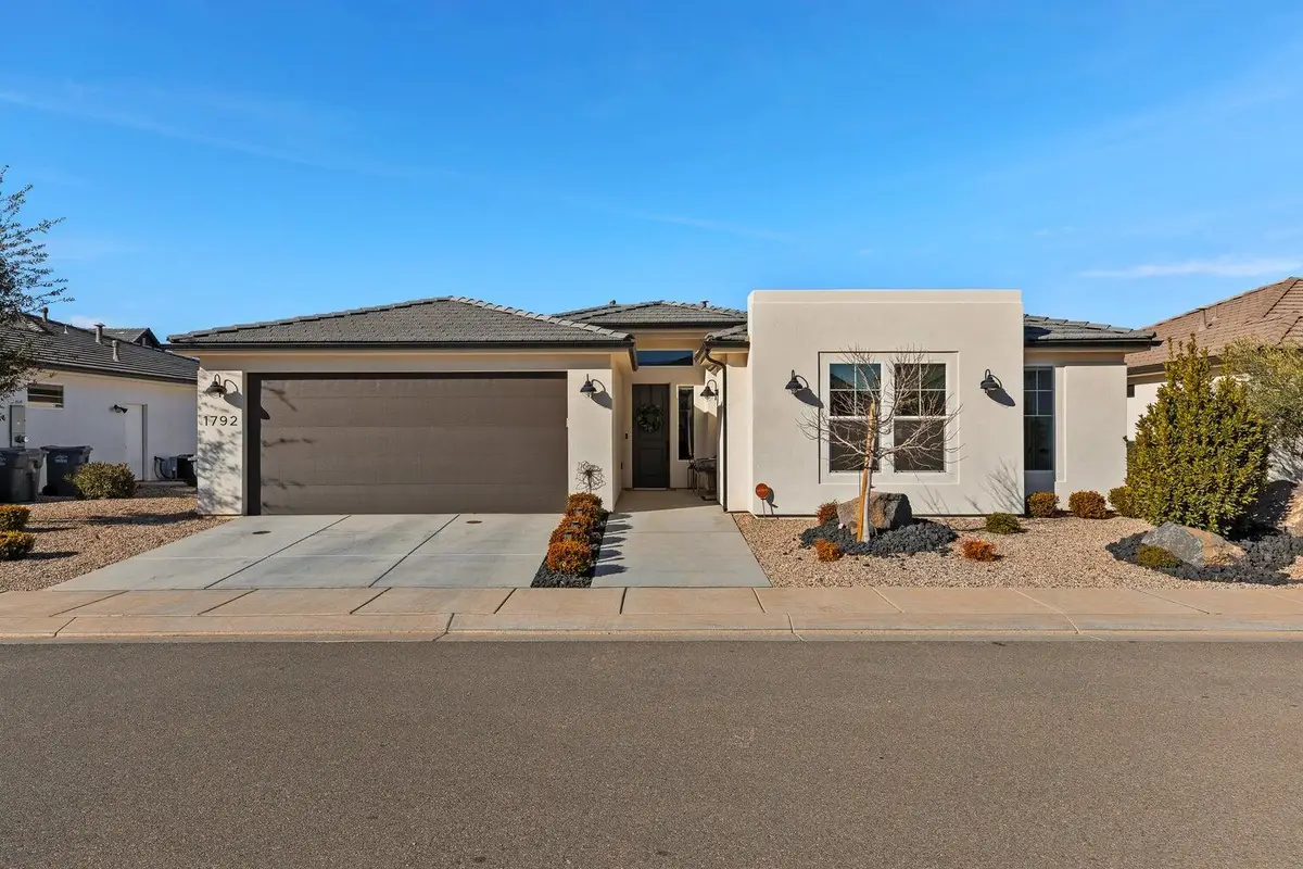 1792 S Roy Ct, Washington, UT 84780 - #1