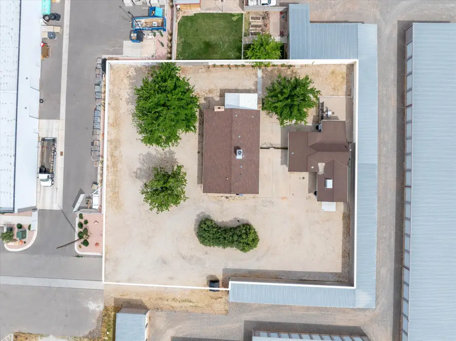 1649 W State St, Hurricane, UT 84737 - #2