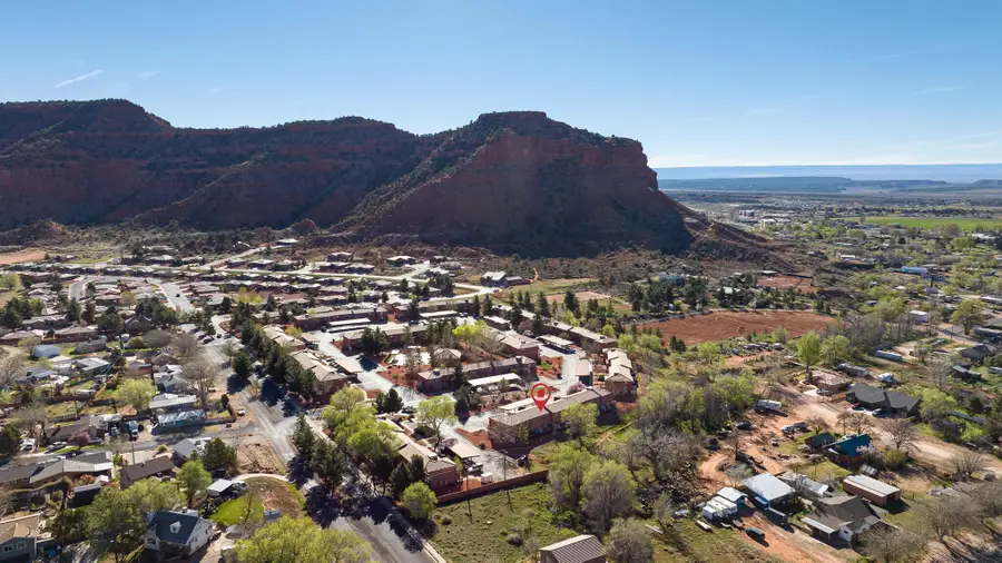 300 N 300 #i-6, Kanab, UT 84741 - #3
