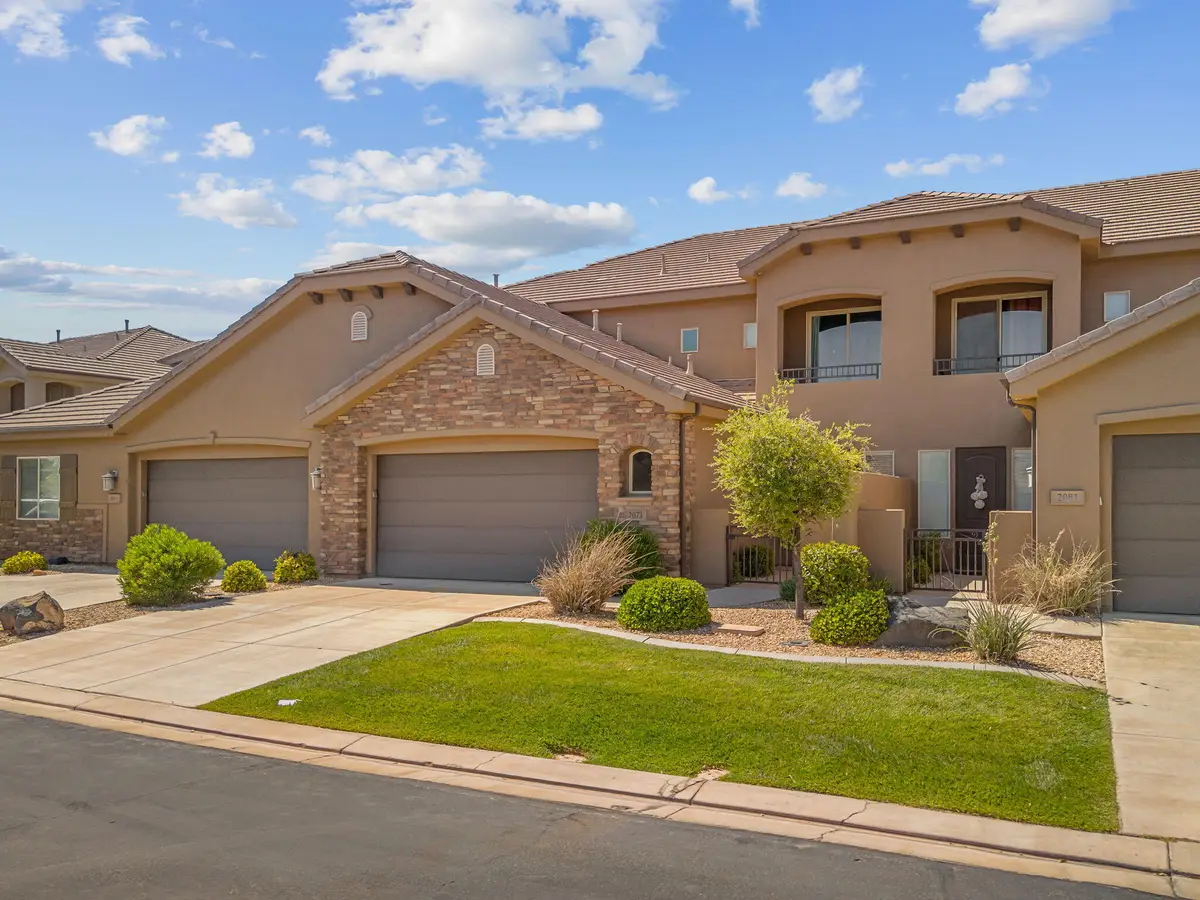 2073 N Coral Ridge Dr, Washington, UT 84780 - #1