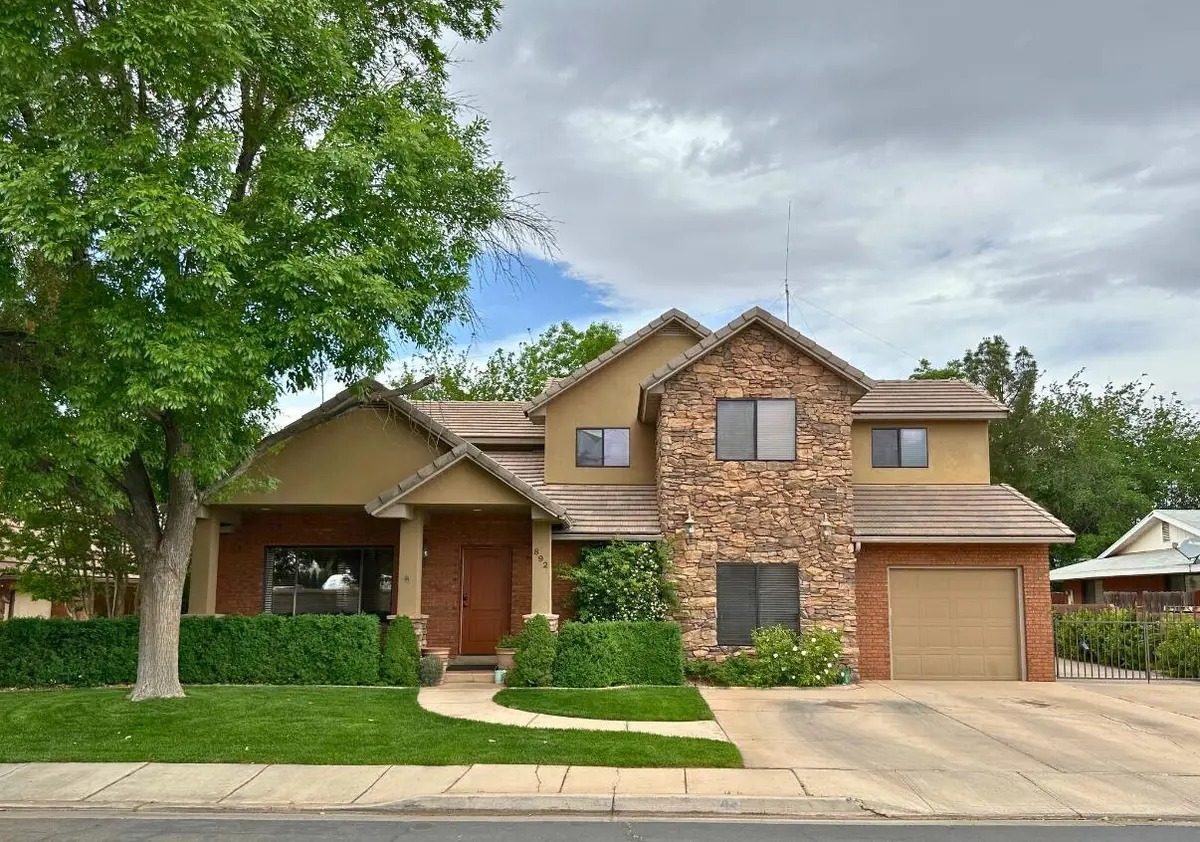 892 S Cambridge Dr, Saint George, UT 84770 - #1