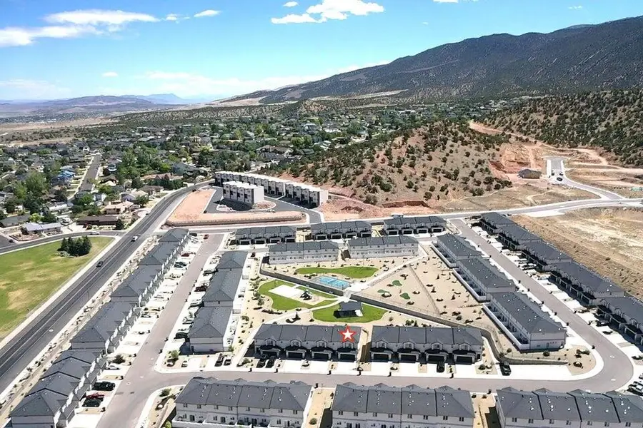 668 E Fiddlers Cove Dr #8, Cedar City, UT 84721 - #3