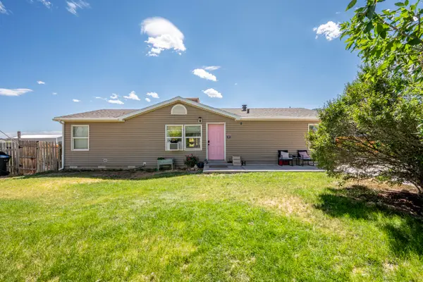 4296 N Maple Cir, Enoch, UT 84021