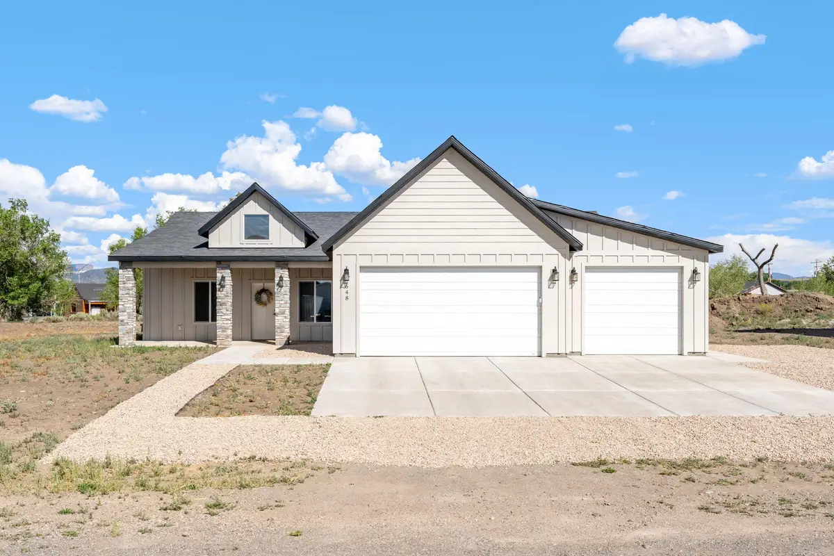 648 N Kaycie Ln, Panguitch, UT 84759 - #1