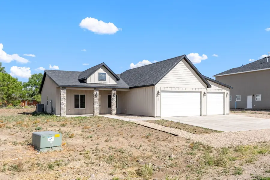 648 N Kaycie Ln, Panguitch, UT 84759 - #2