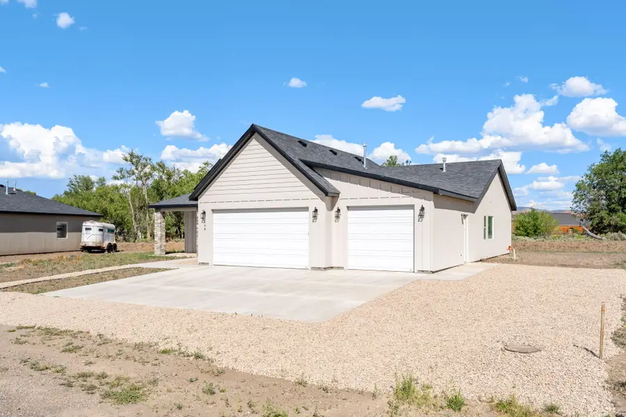 648 N Kaycie Ln, Panguitch, UT 84759 - #3