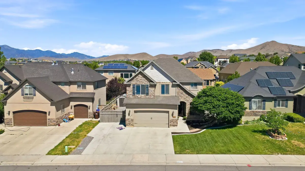 3817 E Pinehurst Dr, Eagle Mountain, UT 84005 - #1