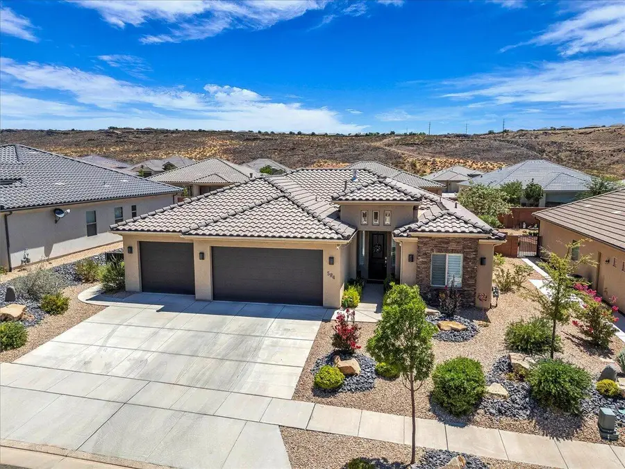 584 N Sage Hen Dr, Washington, UT 84780 - #3