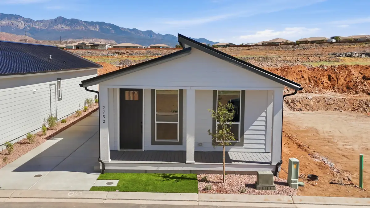 2752 W Crestview Ln, Hurricane, UT 84737 - #1