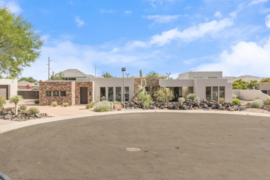 1 E Basalt Cir, Santa Clara, UT 84765 - #2