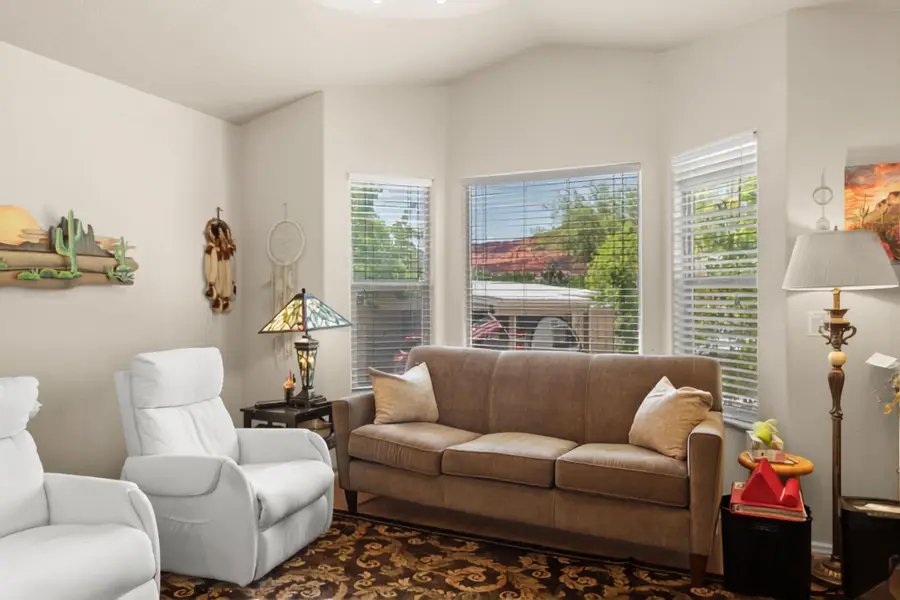 107 Overlook Ln, Hurricane, UT 84737 - #3