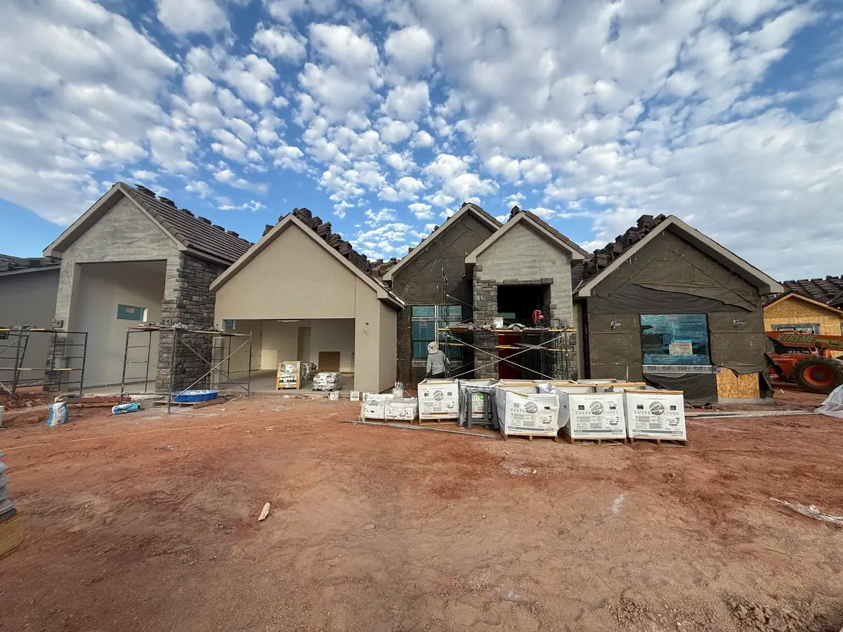 61 N 640, Ivins, UT 84738 - #1