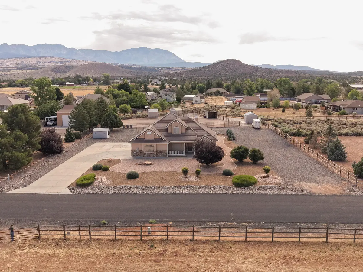 764 Dammeron Valley Dr, Dammeron Valley, UT 84783 - #1