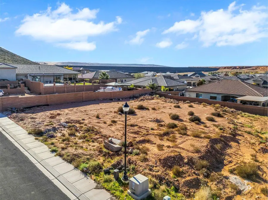 2864 S 3250, Hurricane, UT 84737 - #2