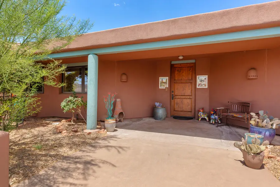 1215 Tuweap Dr, Ivins, UT 84738 - #2