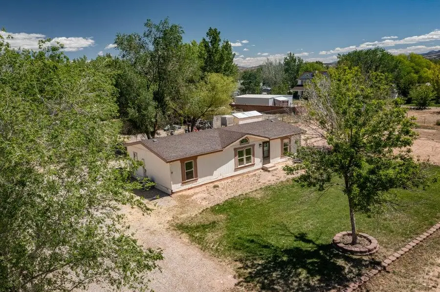 256 W Sheltie Ln, Enoch, UT 84721 - #3