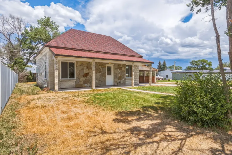 142 W 200, Panguitch, UT 84759 - #2
