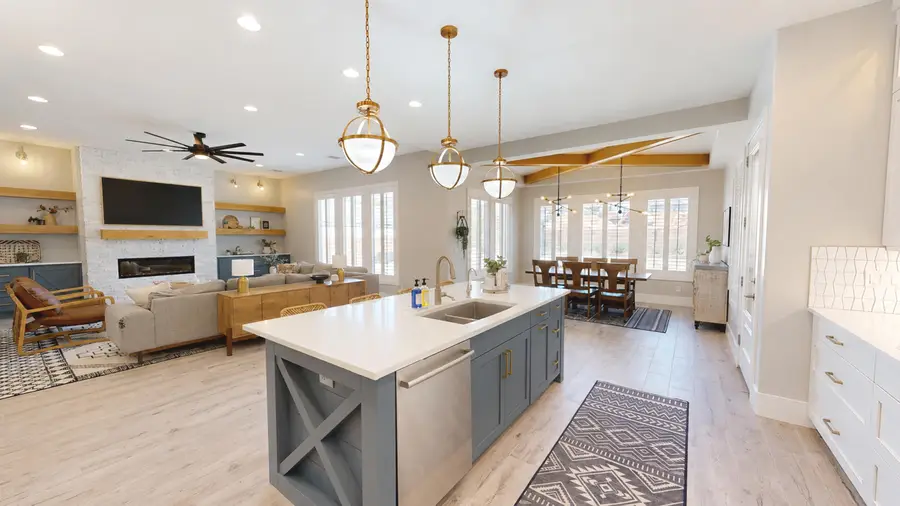 1935 E 2540, Saint George, UT 84790 - #2