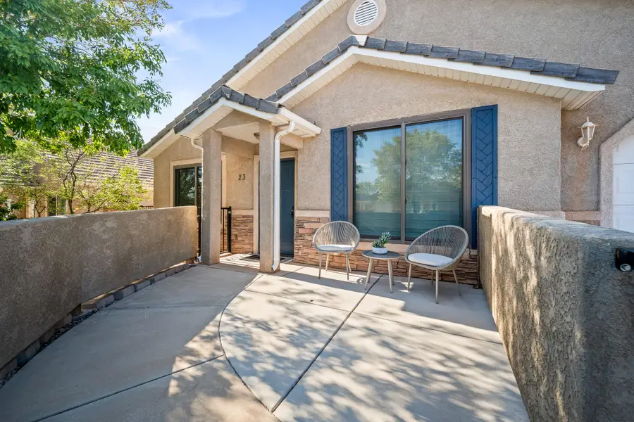 23 E 450 St, La Verkin, UT 84745 - #3