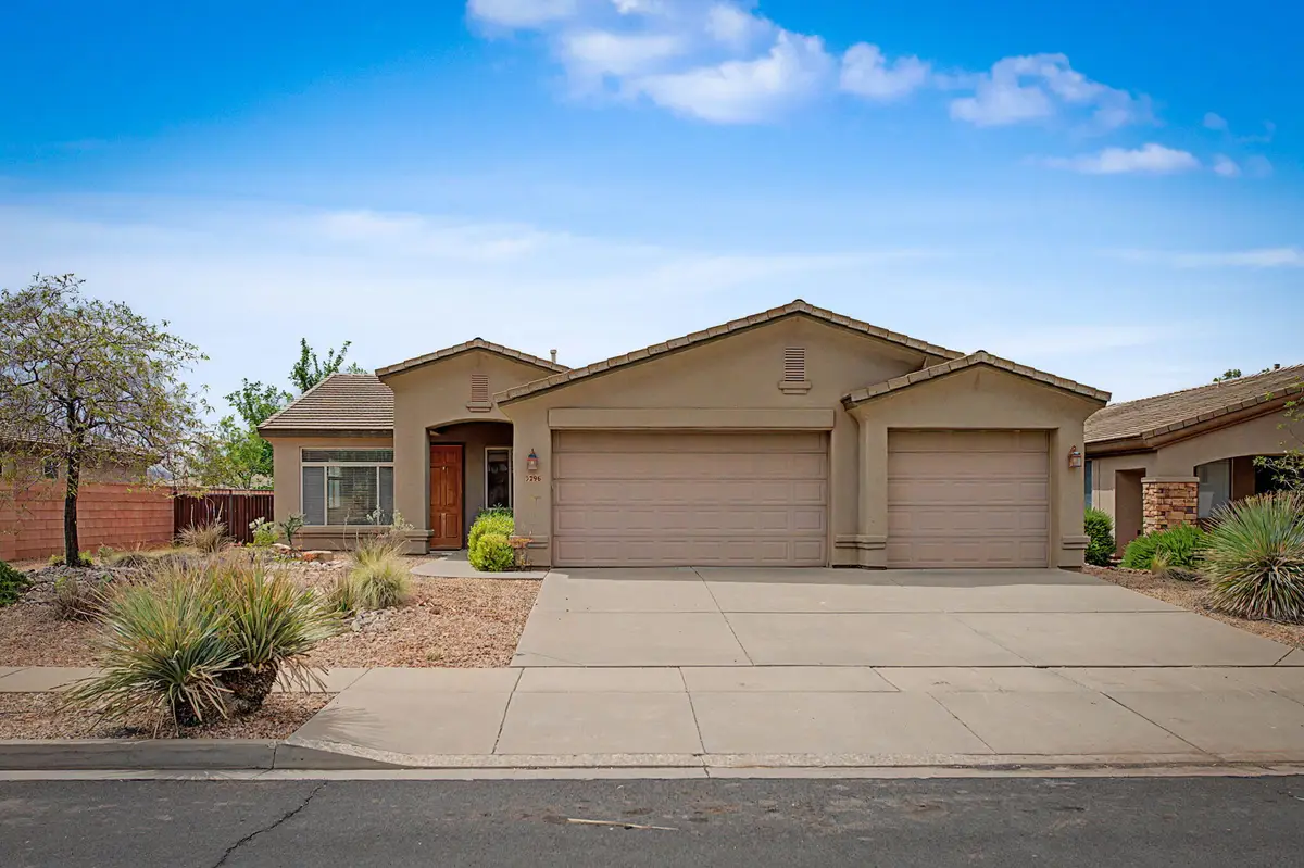 3296 E Hidden Springs Dr, Washington, UT 84780 - #1