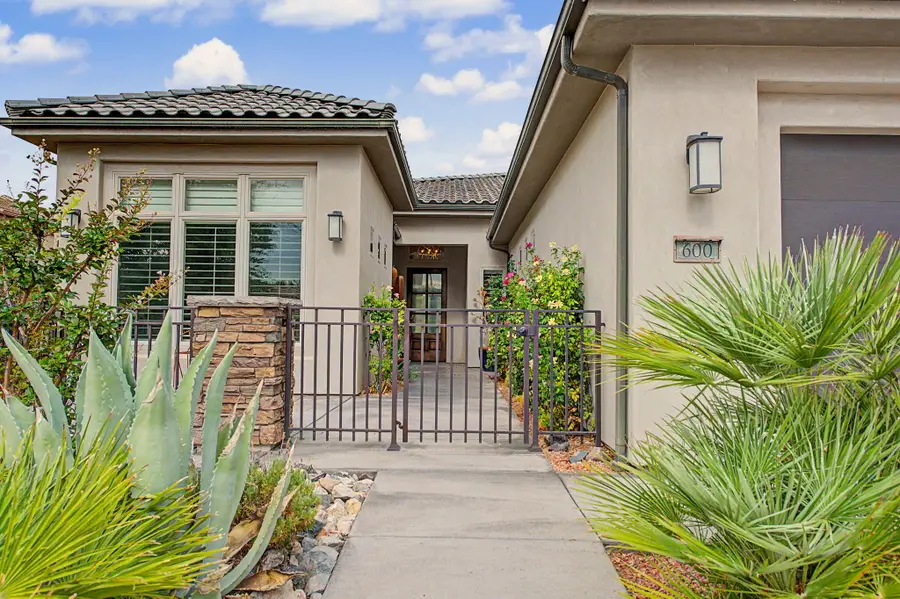 600 S Alienta Dr, Saint George, UT 84770 - #2