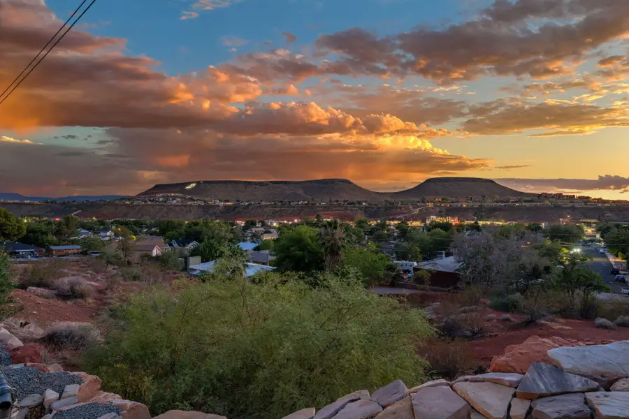 339 W Sandstone Cir, Saint George, UT 84770 - #3