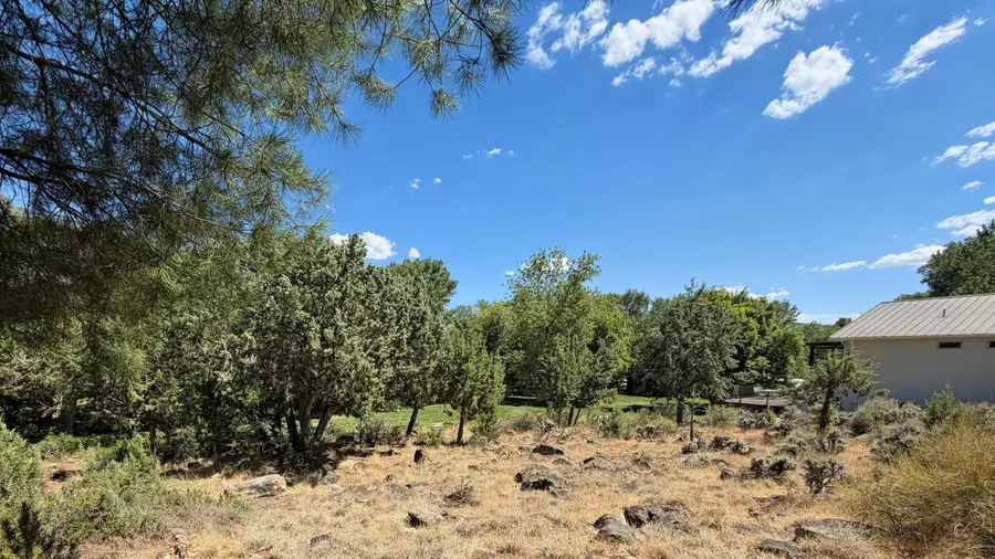 565 S Cottonwood Dr, Brookside, UT 84782 - #2