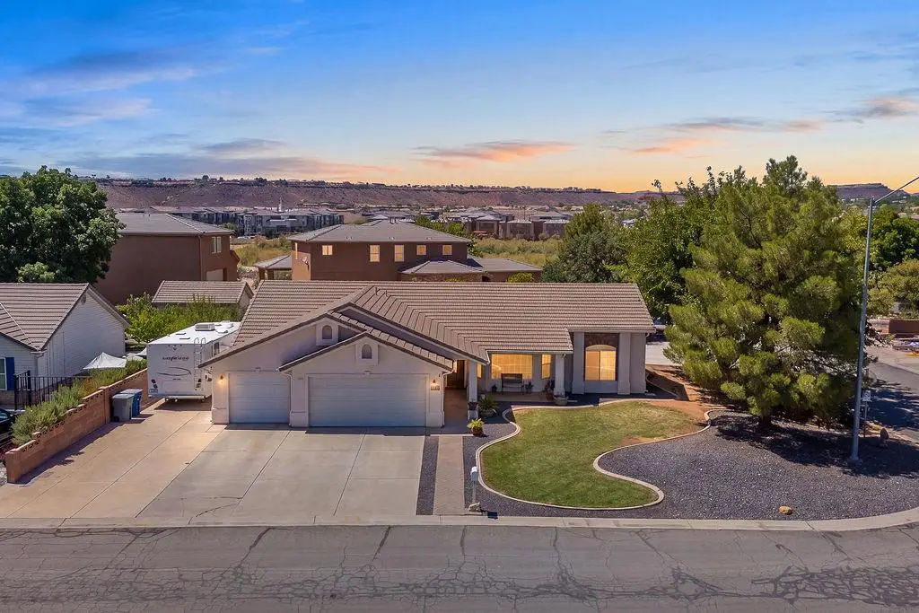 2328 Alamosa Dr, Washington, UT 84780 - #1