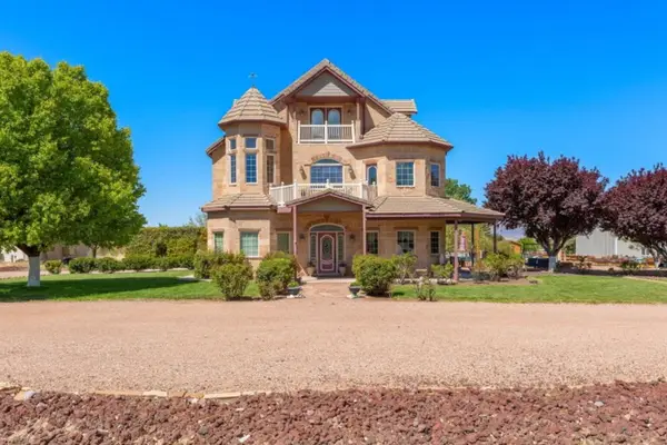 885 N Old Farms Rd, Dammeron Valley, UT 84783