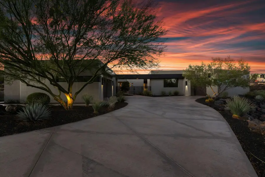 2442 N Kiva Trail, Saint George, UT 84770 - #2