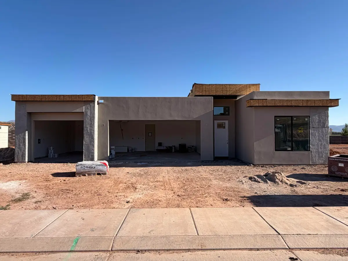 1758 W Monument Valley Rd, Hurricane, UT 84737 - #1