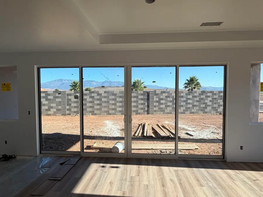 1758 W Monument Valley Rd, Hurricane, UT 84737 - #3