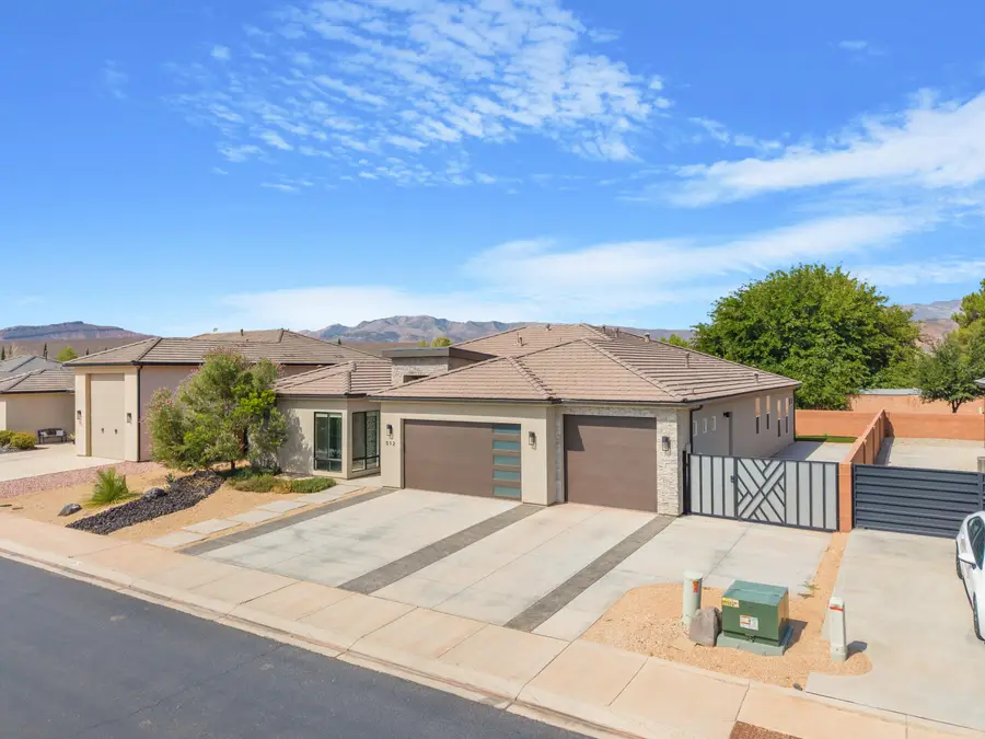 512 S Morning Retreat Dr, Ivins, UT 84738 - #3