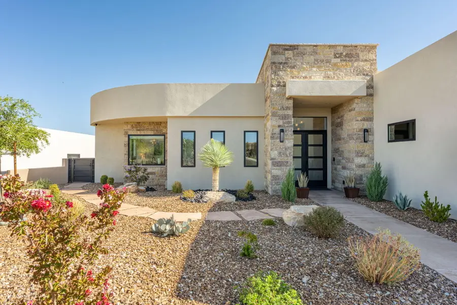1392 W Canyon Tree Dr, Saint George, UT 84770 - #2