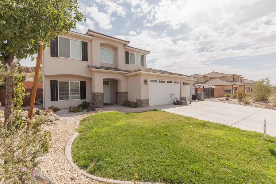 3332 E Livia Dr, Saint George, UT 84790 - #2