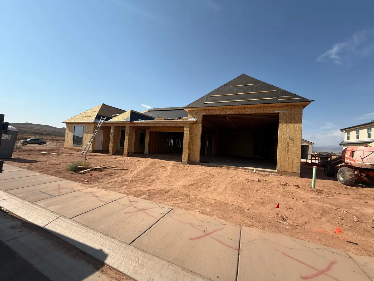 1012 W 1920, Hurricane, UT 84737 - #1