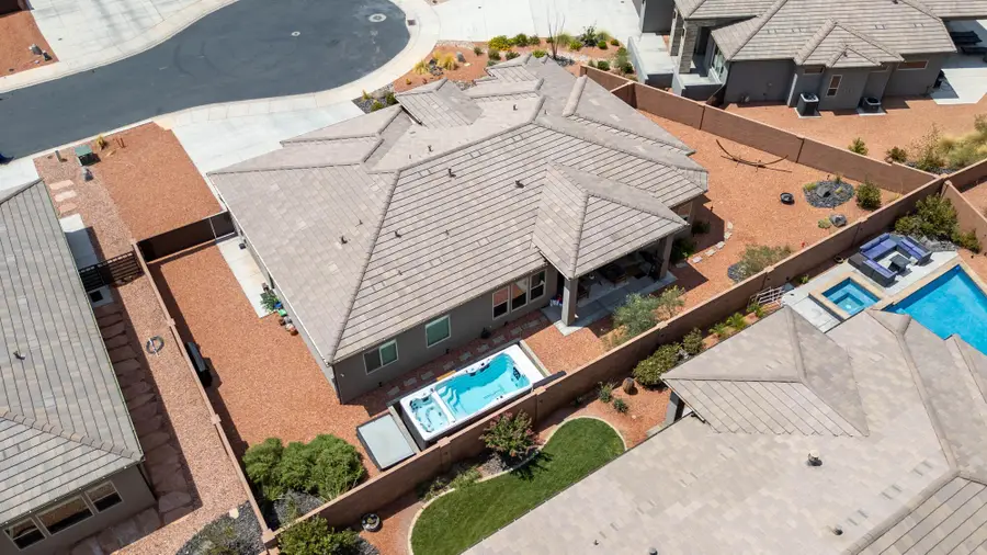 544 W Fitness Way, Ivins, UT 84738 - #3