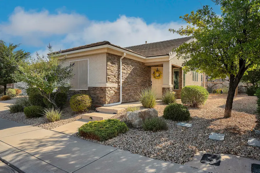 4387 S Kiva Hill Dr, Saint George, UT 84790 - #2