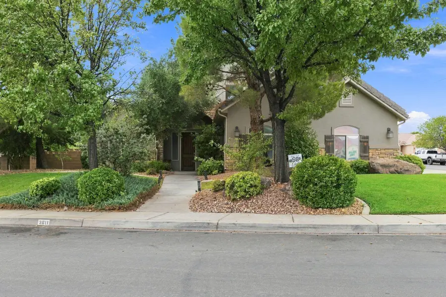3611 Sagebrush Dr, Santa Clara, UT 84765 - #3