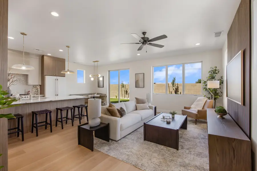 953 N Manen St, Washington, UT 84780 - #2