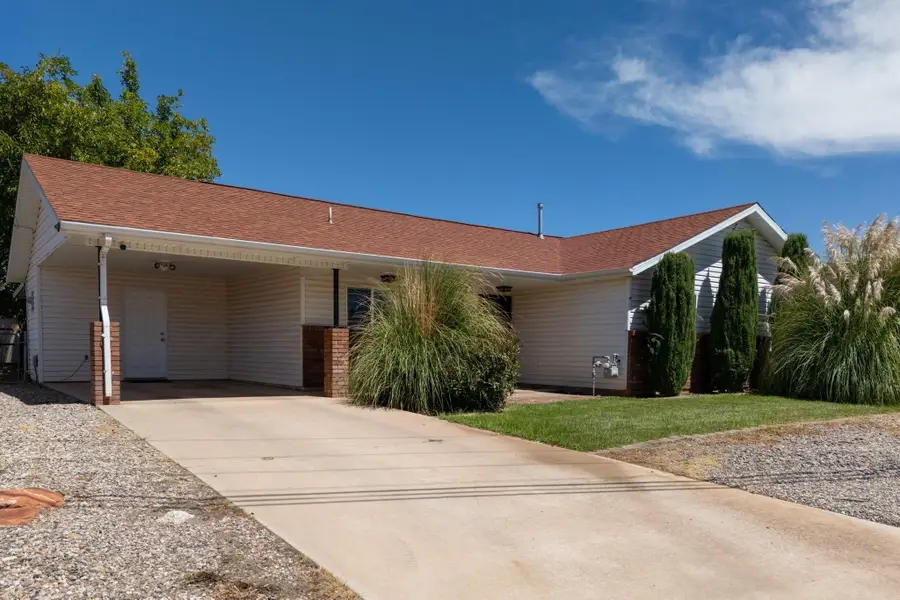 2218 Arrowhead Trail, Santa Clara, UT 84765 - #2