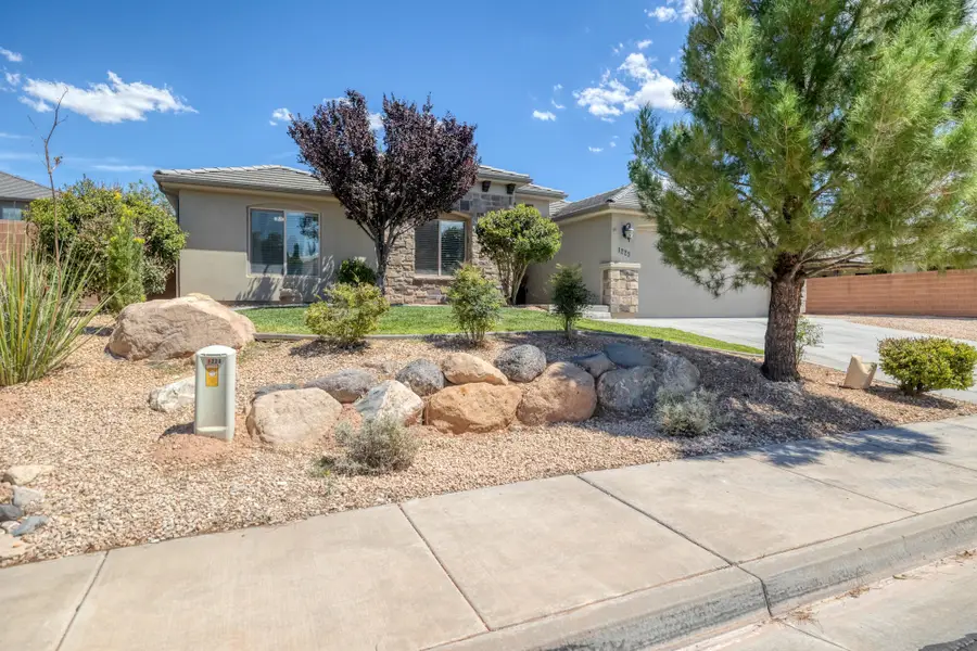 1223 S Arches St, Toquerville, UT 84774 - #2